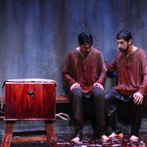 Inside the Violently Beautiful, Violently Funny World of “Guards at the Taj”