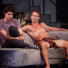 “Skintight”: This is Everything You’d Want in a Stage Satire