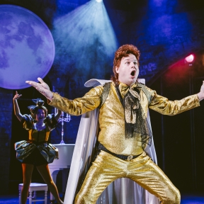 BWW Review: REVENGE SONG Rocks the Real-Life Journey of Queer 17th Century French Swordswoman Julie d'Aubigny in Rocky Horror Style