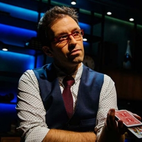 BWW Review: Helder Guimarães Shares Sleight-of-Hand Mysteries in INVISIBLE TANGO at the Geffen Playhouse