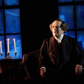 'Charles Dickens' A Christmas Carol': Theater Review