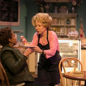 Review: THE CAKE Proves That Love is Always the Key Ingredient in Life