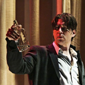 In L.A., ‘Nightmare Alley’ brings noir tale to creepy life