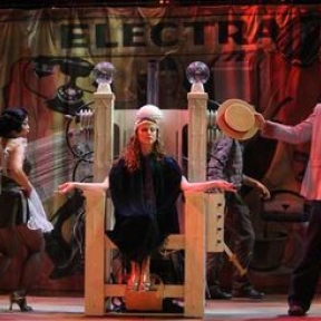 CurtainUp Los Angeles Review Nightmare Alley