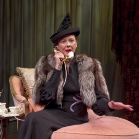 Review: Annette Bening pays fine tribute in ‘Ruth Draper’s Monologues’