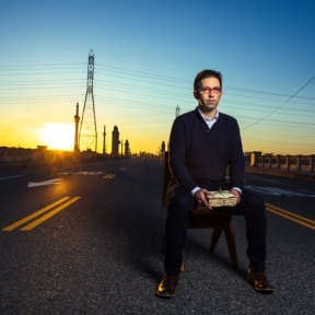 BWW Interview: Magician Extraordinaire Helder Guimarães Closing THE PRESENT With A GRAND FINALE